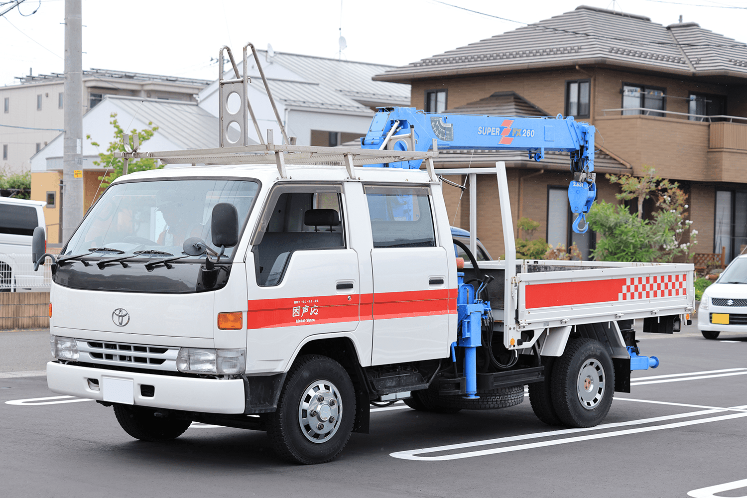 クレーン付トラック クレーン付トラック